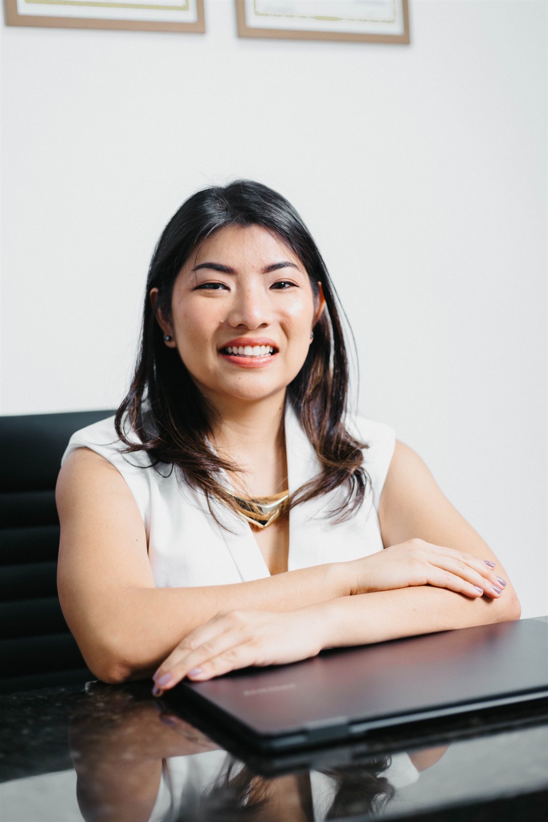 Dra. Camila Miki, dentista em Moema, São Paulo